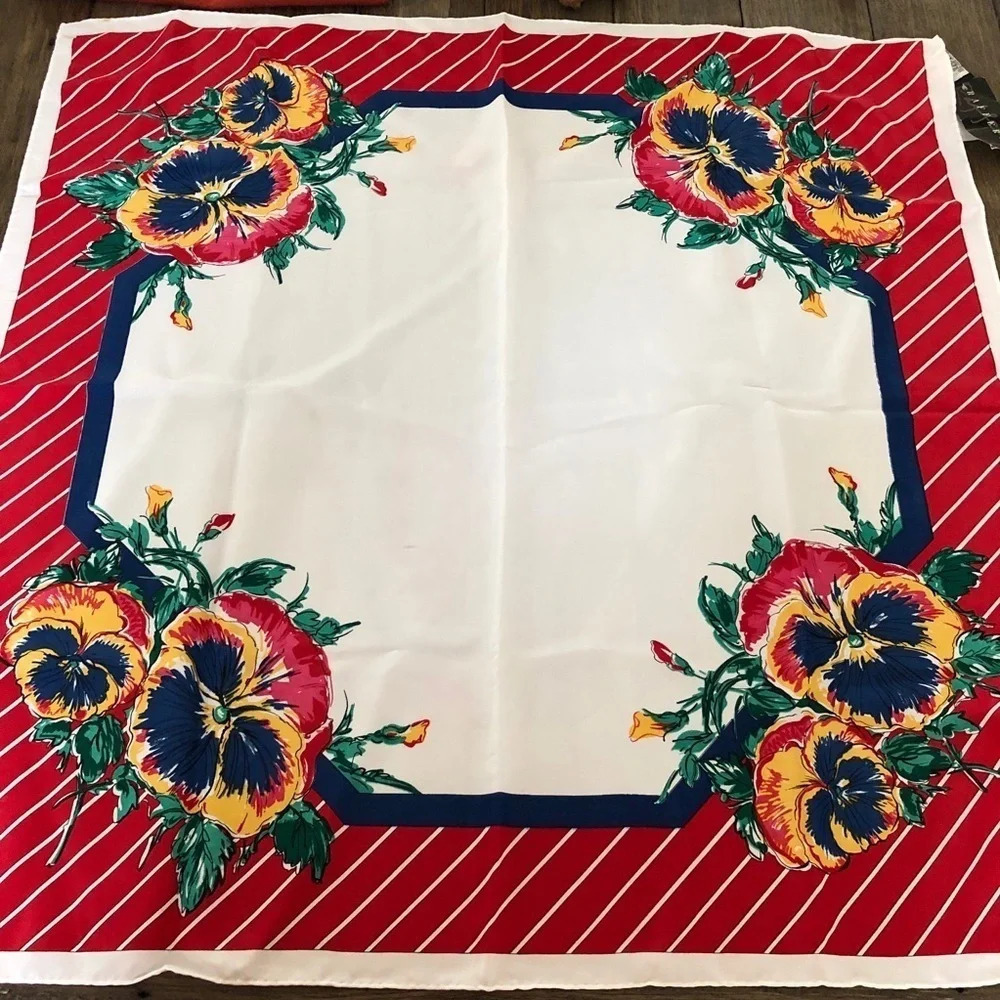 NWT‎ Vintage Rafferty Floral Large Square Scarf Red